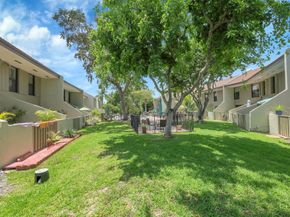 6017 Bayview Dr 6017, Fort Lauderdale FL 33308