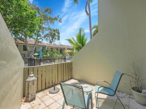6017 Bayview Dr 6017, Fort Lauderdale FL 33308