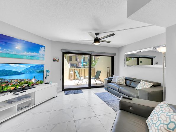 6017 Bayview Dr 6017, Fort Lauderdale FL 33308
