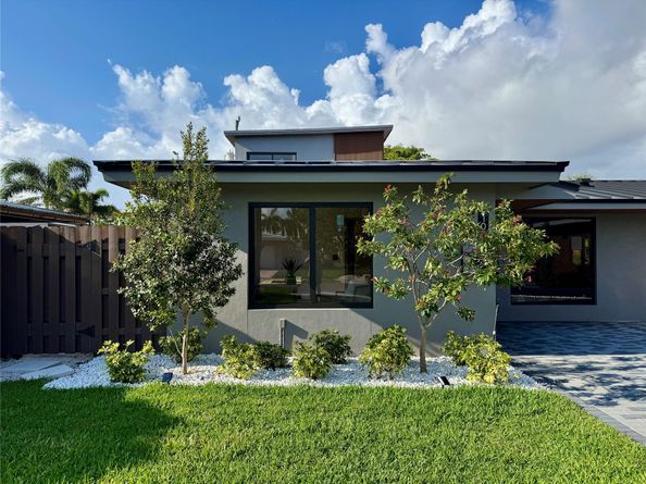2108 NE 63rd St, Fort Lauderdale FL 33308