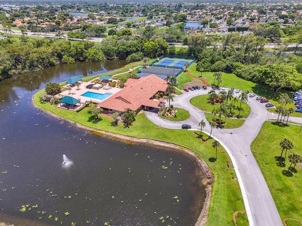 5830 Parkwalk Circle W, Boynton Beach FL 33472
