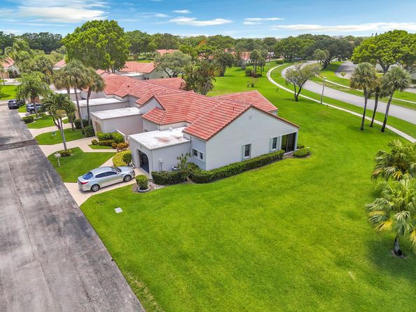 5830 Parkwalk Circle W, Boynton Beach FL 33472