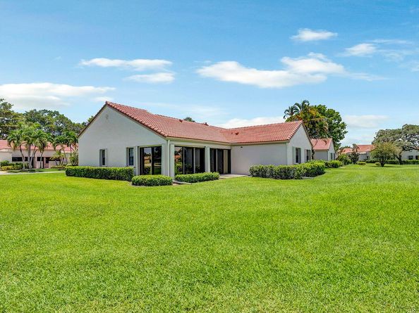 5830 Parkwalk Circle W, Boynton Beach FL 33472