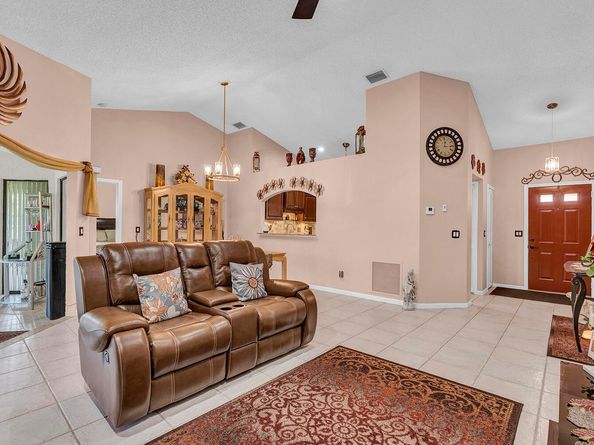 5830 Parkwalk Circle W, Boynton Beach FL 33472