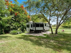 5350 SW 198th Ter, Southwest Ranches FL 33332