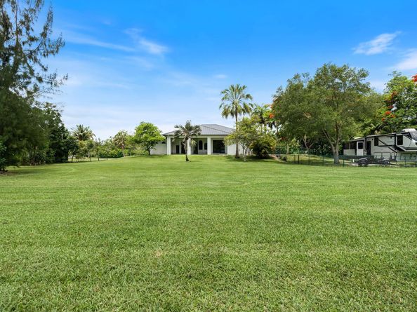 5350 SW 198th Ter, Southwest Ranches FL 33332