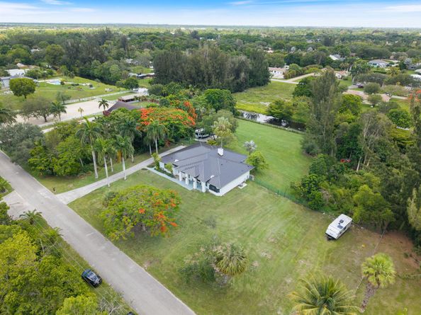 5350 SW 198th Ter, Southwest Ranches FL 33332