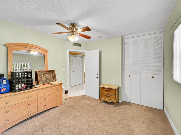 5141 W Oakland Park Blvd 211, Lauderdale Lakes FL 33313