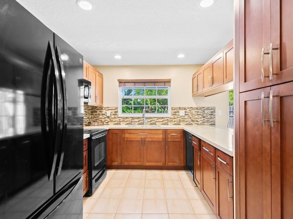 11230 SW 59th Pl, Cooper City FL 33330