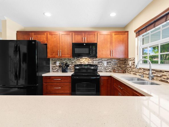 11230 SW 59th Pl, Cooper City FL 33330