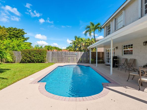 11230 SW 59th Pl, Cooper City FL 33330