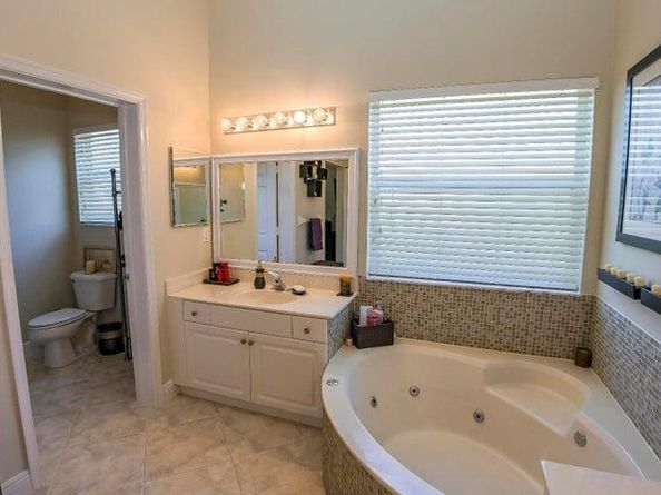 2492 Westmont Lane, Royal Palm Beach FL 33411