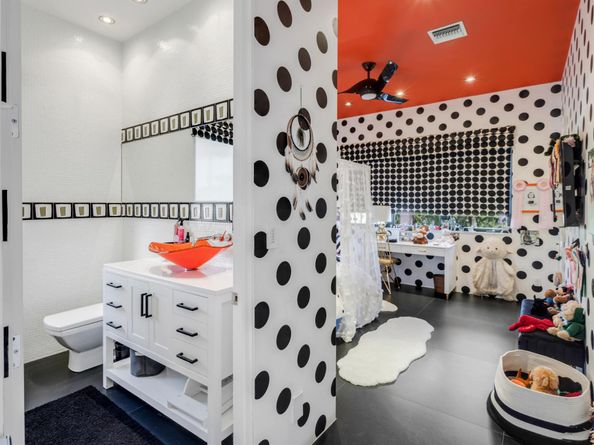 201 Palm Trail, Delray Beach FL 33483