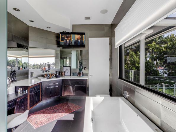 201 Palm Trail, Delray Beach FL 33483