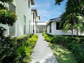 201 Palm Trail, Delray Beach FL 33483
