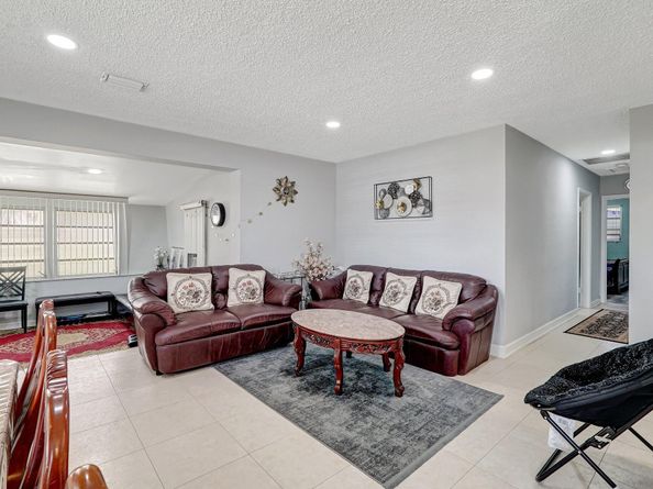 7530 Atlanta Street, Hollywood FL 33024
