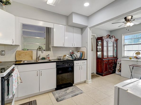 7530 Atlanta Street, Hollywood FL 33024