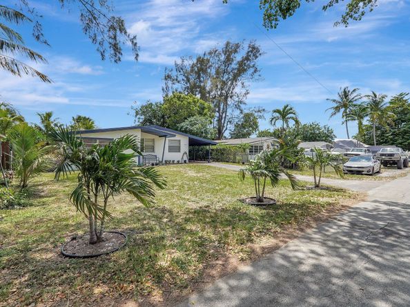 7530 Atlanta Street, Hollywood FL 33024
