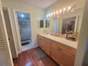 8120 SW 24th St 103, North Lauderdale FL 33068