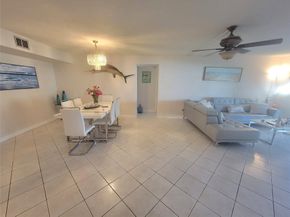 8120 SW 24th St 103, North Lauderdale FL 33068