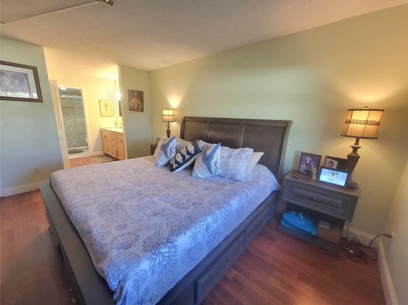 8120 SW 24th St 103, North Lauderdale FL 33068