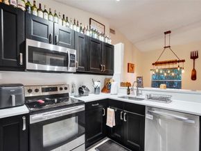 895 SW 180th Ter, Pembroke Pines FL 33029