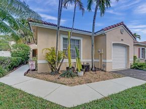 895 SW 180th Ter, Pembroke Pines FL 33029