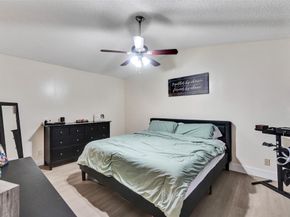 895 SW 180th Ter, Pembroke Pines FL 33029