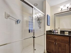 895 SW 180th Ter, Pembroke Pines FL 33029