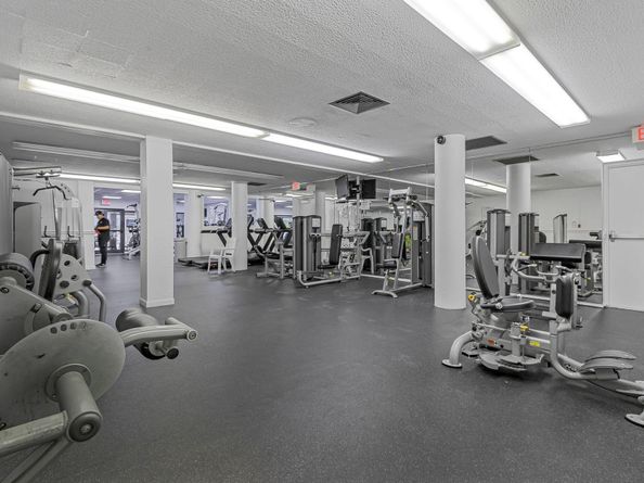 1950 S Ocean Drive 17e, Hallandale Beach FL 33009