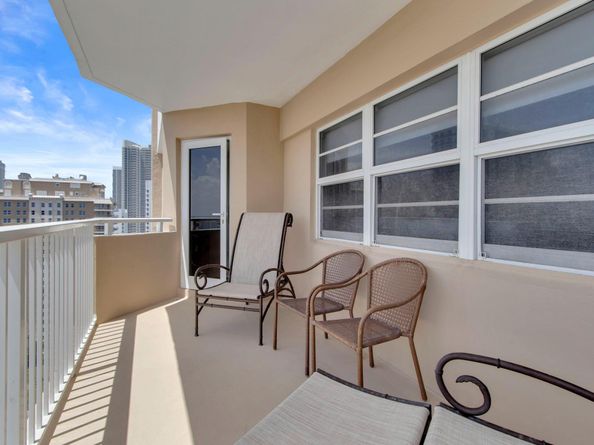 1950 S Ocean Drive 17e, Hallandale Beach FL 33009