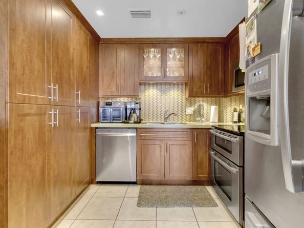 1950 S Ocean Drive 17e, Hallandale Beach FL 33009