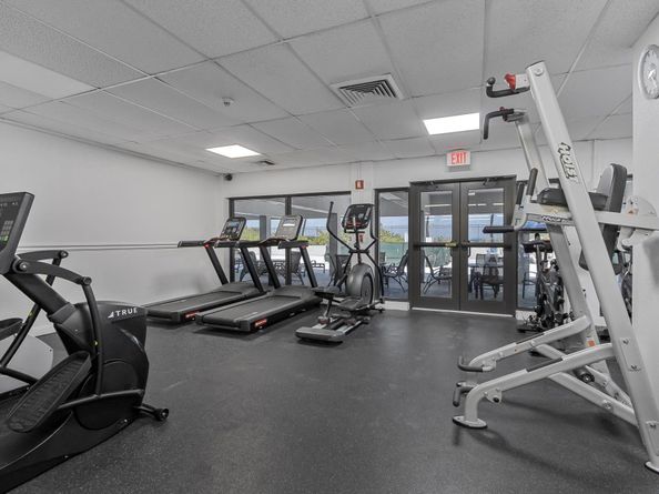 1950 S Ocean Drive 17e, Hallandale Beach FL 33009