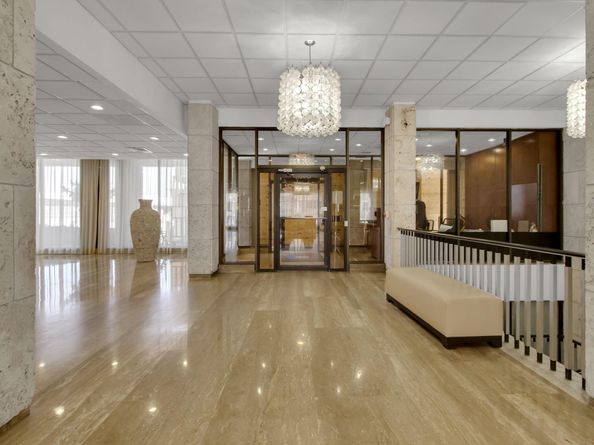 1950 S Ocean Drive 17e, Hallandale Beach FL 33009