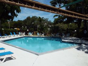 3001 N Oakland Forest Dr 202, Oakland Park FL 33309