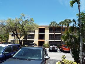 3001 N Oakland Forest Dr 202, Oakland Park FL 33309