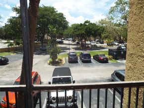 3001 N Oakland Forest Dr 202, Oakland Park FL 33309