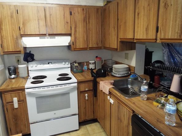 3001 N Oakland Forest Dr 202, Oakland Park FL 33309
