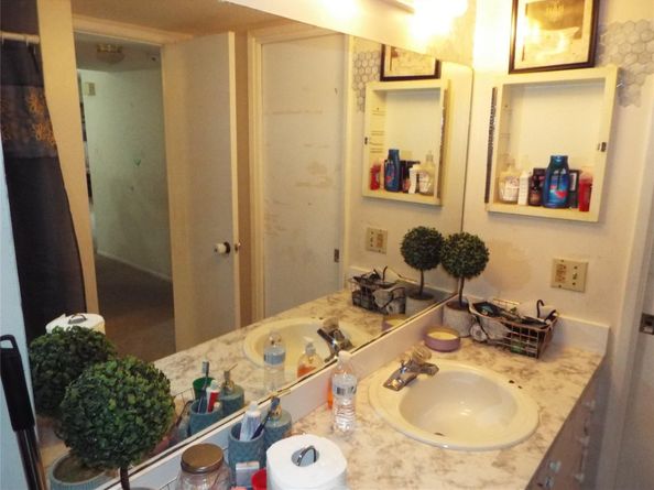 3001 N Oakland Forest Dr 202, Oakland Park FL 33309