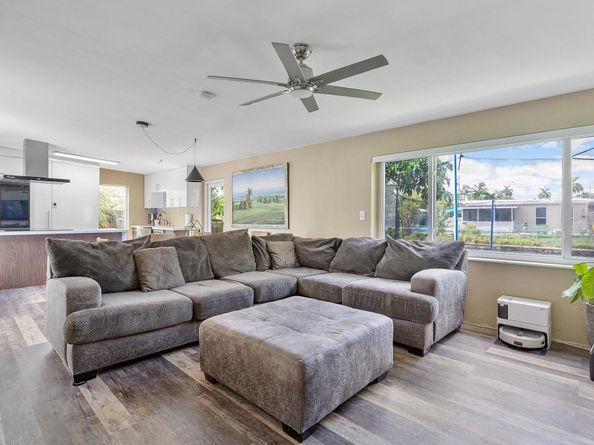 5812 NW 20th Ct, Margate FL 33063