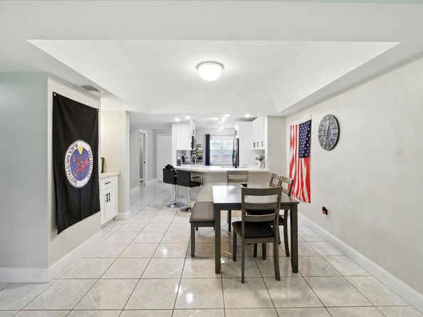 23380 Carolwood Lane 202, Boca Raton FL 33428