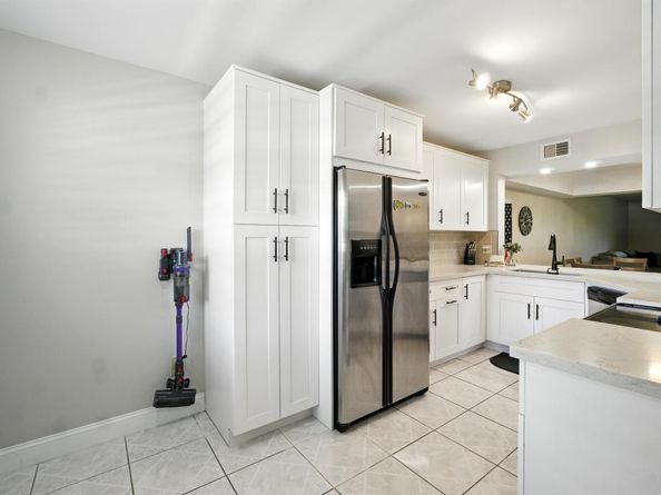 23380 Carolwood Lane 202, Boca Raton FL 33428