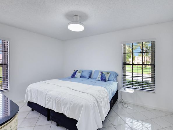 5899 Parkwalk Circle W, Boynton Beach FL 33472
