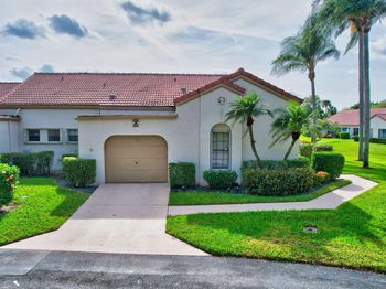 5899 Parkwalk Circle W