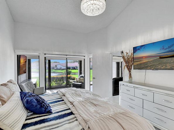 5899 Parkwalk Circle W, Boynton Beach FL 33472