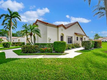 5899 Parkwalk Circle W