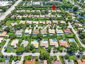 611 NW 99th Ter, Coral Springs FL 33071