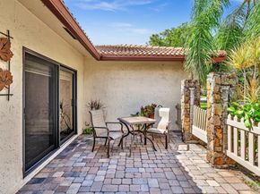 611 NW 99th Ter, Coral Springs FL 33071