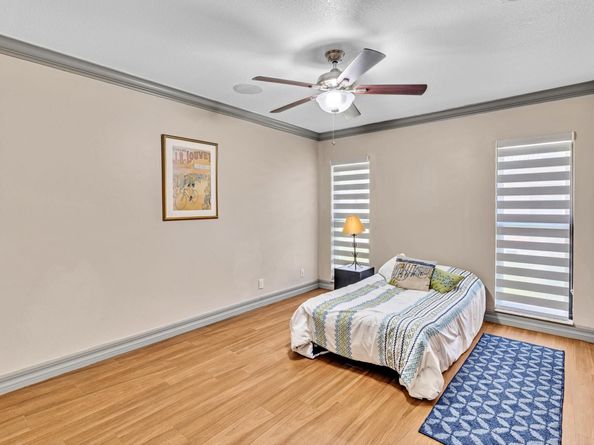 611 NW 99th Ter, Coral Springs FL 33071