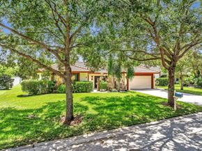 611 NW 99th Ter, Coral Springs FL 33071